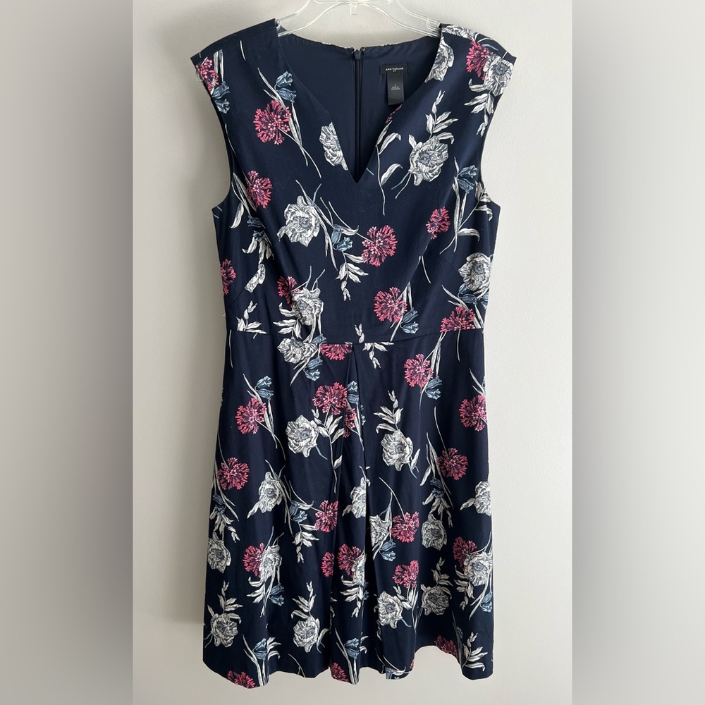 Ann Taylor Factory Size 8, Navy, Floral Dress